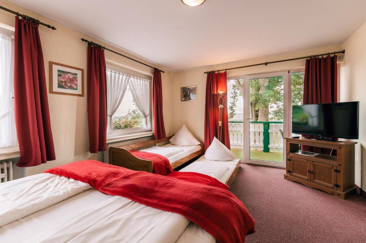 Hotel Hasenjaeger Айнбек Екстериор снимка